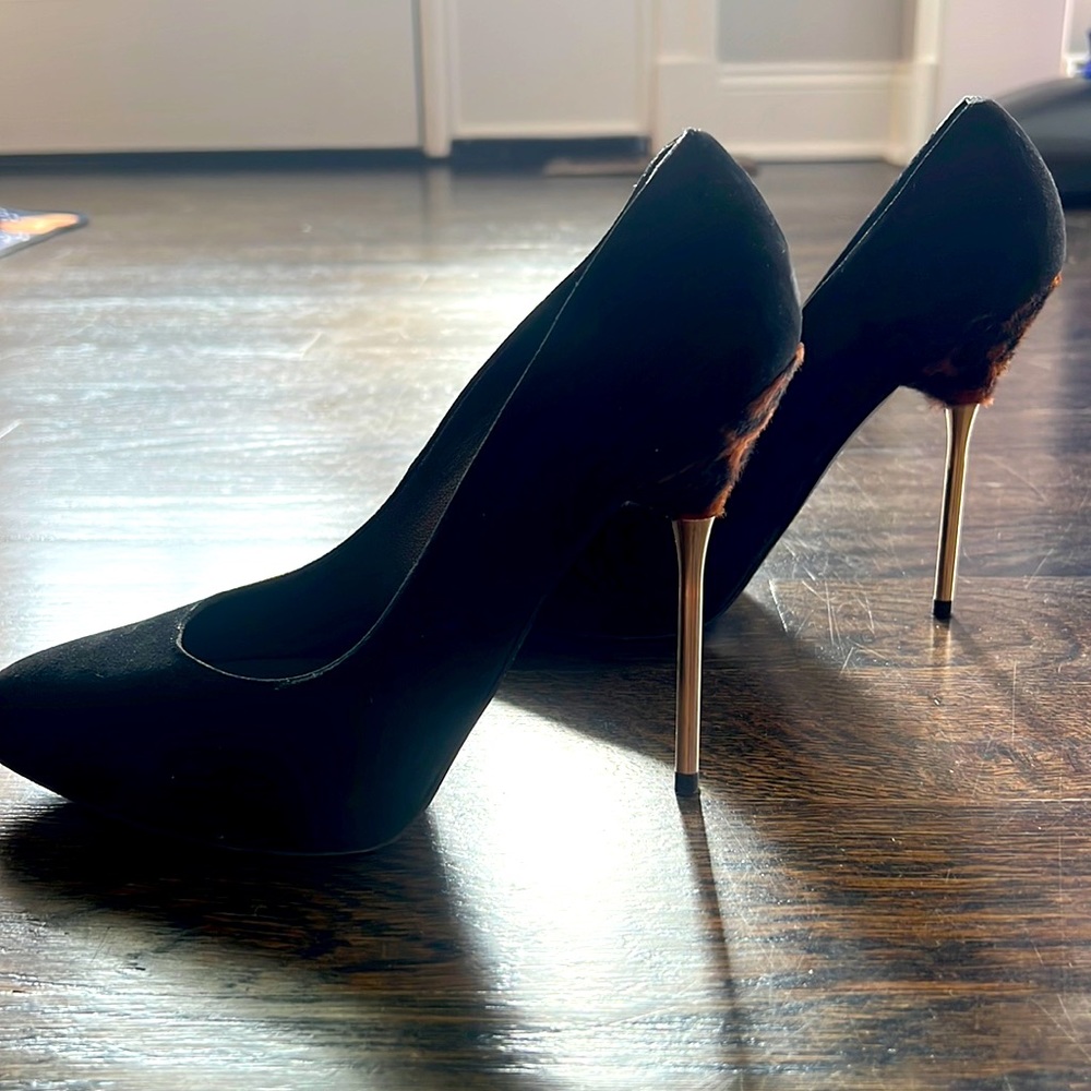 Stuart Weitzman stunning heels!